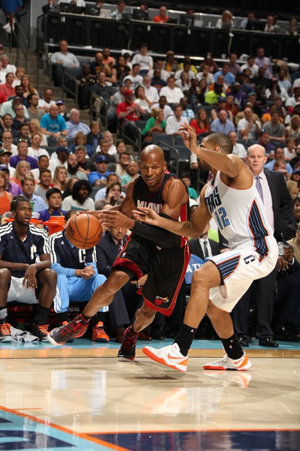 覃海洋上演 覃海洋上演